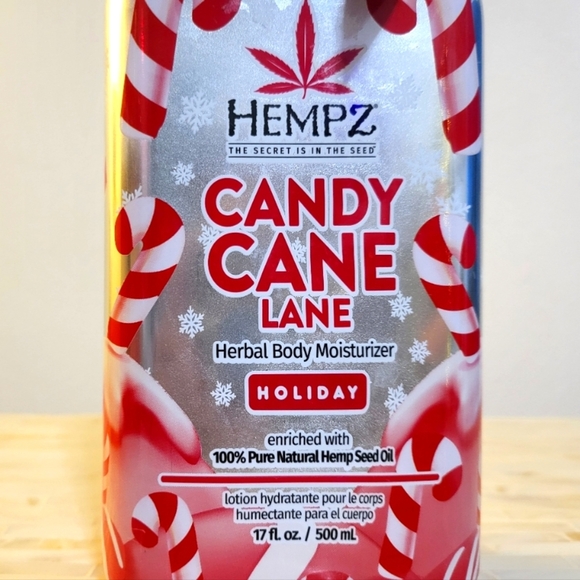 3 Limited Edition Holiday scent Hempz lotion body moisturizer bundle - Picture 3 of 5